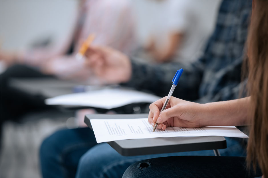 Unicentro recebe inscrições para Exame de Proficiência
